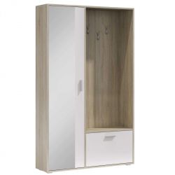 GARDEROBA Z LUSTREM BIS